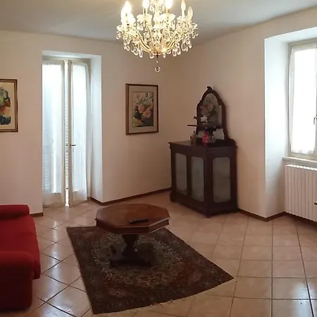 Casa Della Nonna 2 דירה *